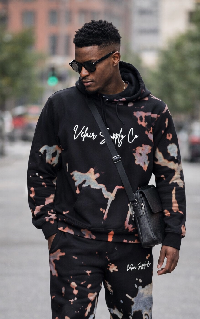 A Sneaker Con Sweatfit